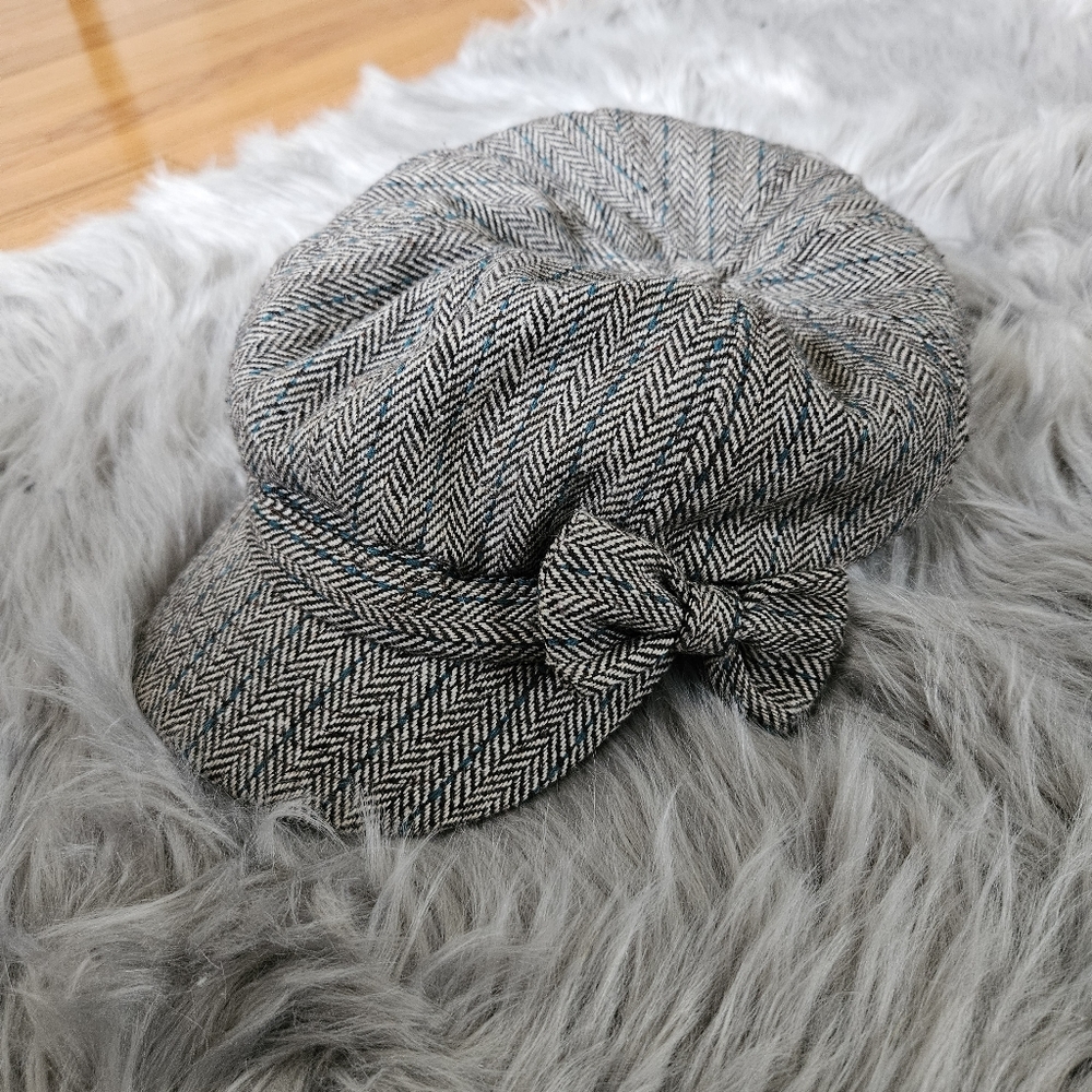 Newsboy cap